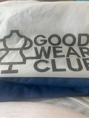 Good wear club new with tags size M regular dark wash